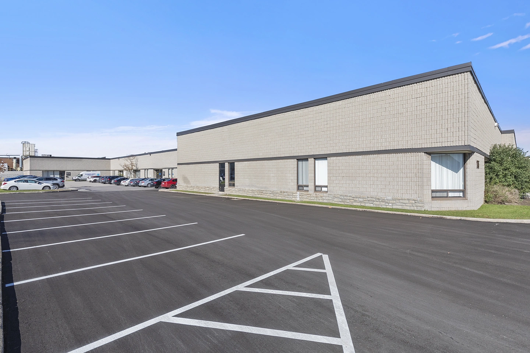 4 - 1745 Meyerside Drive, Mississauga, ON
