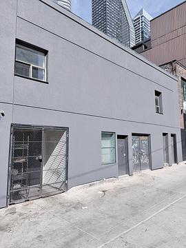 531 Yonge St, Toronto, ON