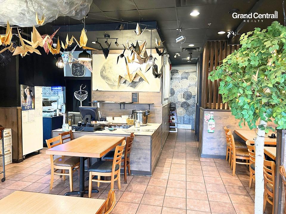 1015 - 8580 Alexandra Road, Richmond, BC