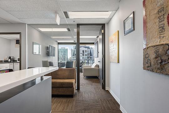 808 Nelson Street, Vancouver, BC