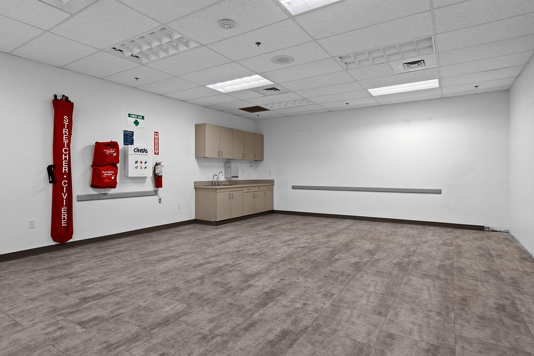 610 Industrial Avenue, Ottawa, ON