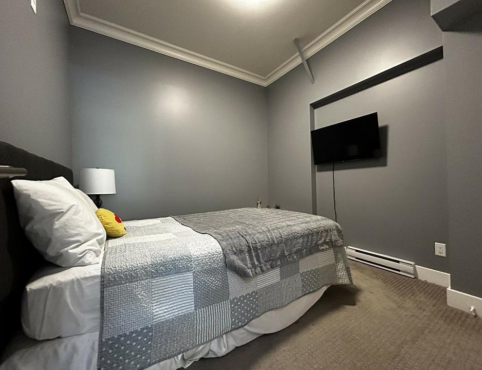 2785 Leigh Road, Victoria, BC