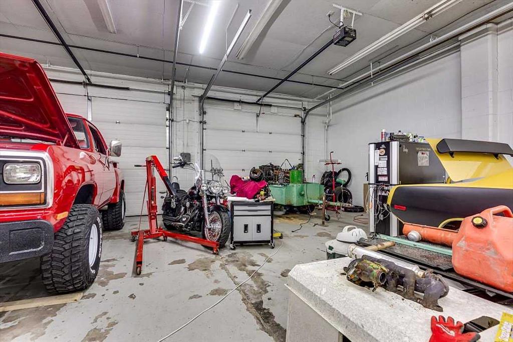 4831 Main Street, Alix, AB