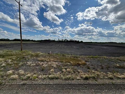 9 West Hill Drive, Peace No. 135, AB