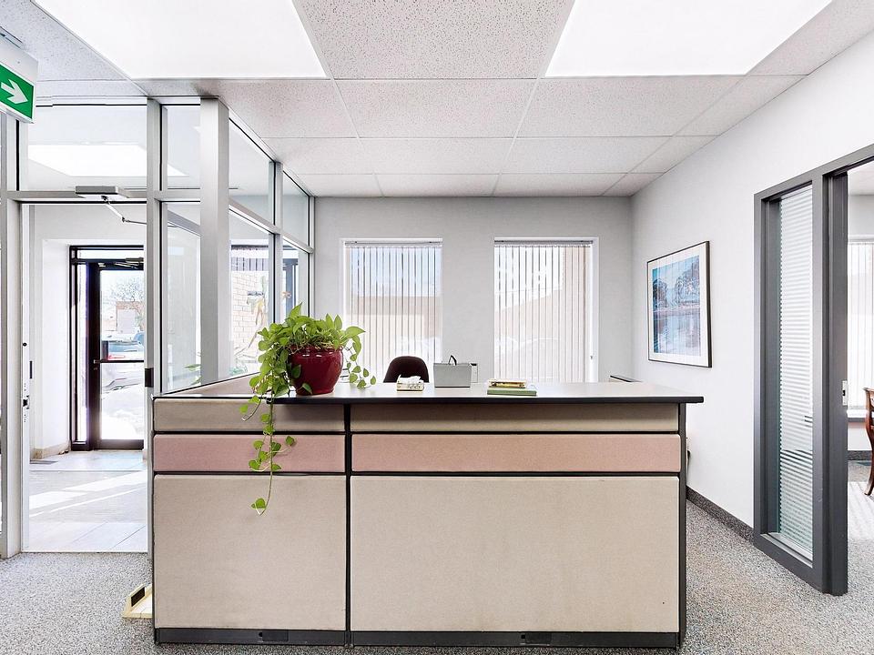 949 Kamato Rd, Mississauga, ON