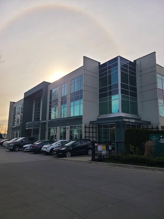 300 - 5446 152 St, Surrey, BC