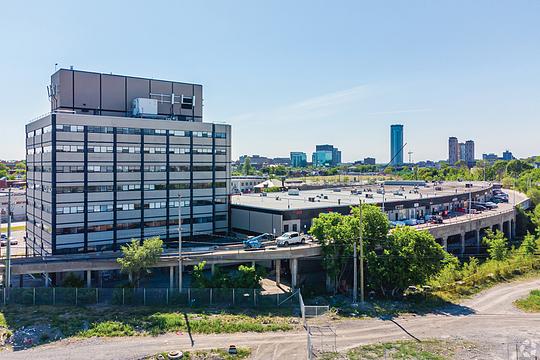 250 City Centre Avenue, Ottawa, ON