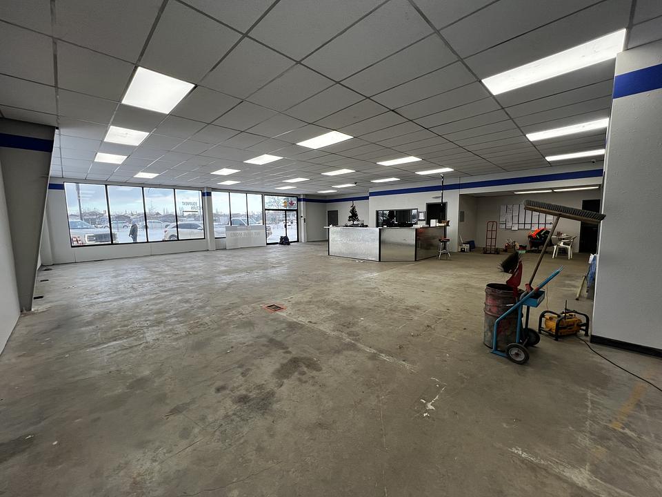 7895 50 Avenue, Red Deer, AB