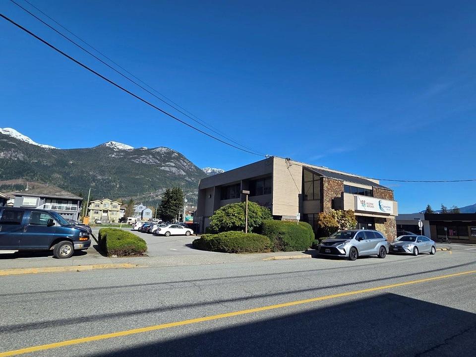 101 - 38085 2 Avenue, Squamish, BC