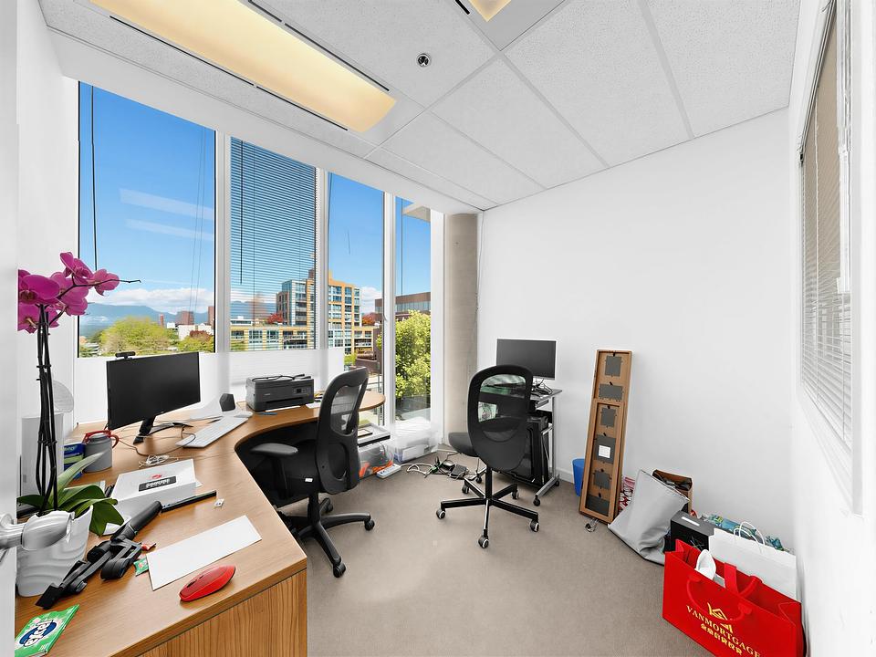 402 - 1788 West Broadway, Vancouver, BC