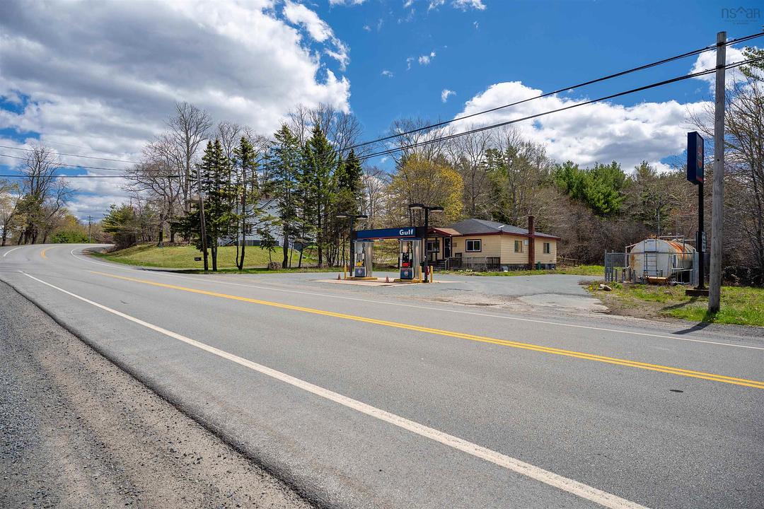 9645 Highway 8, Caledonia, NS