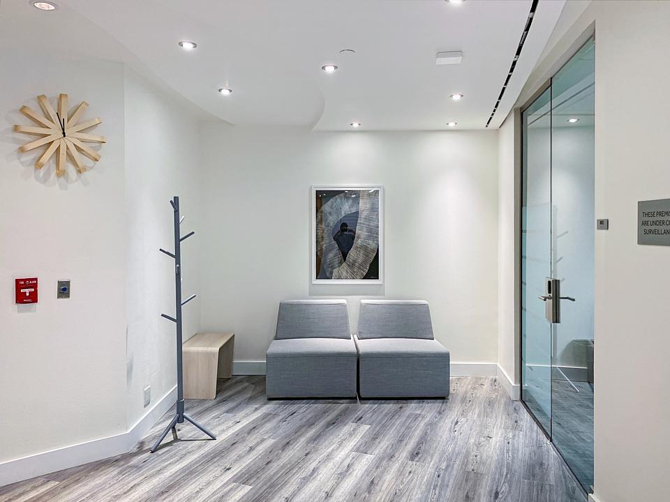 125 Commerce Valley Drive West, Markham, ON