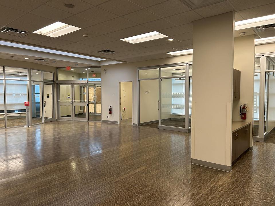 8615 Granville Street, Vancouver, BC