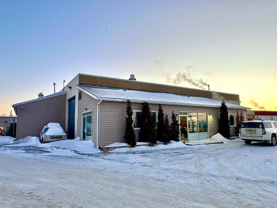 145 Macdonald Crescent, Fort McMurray, AB