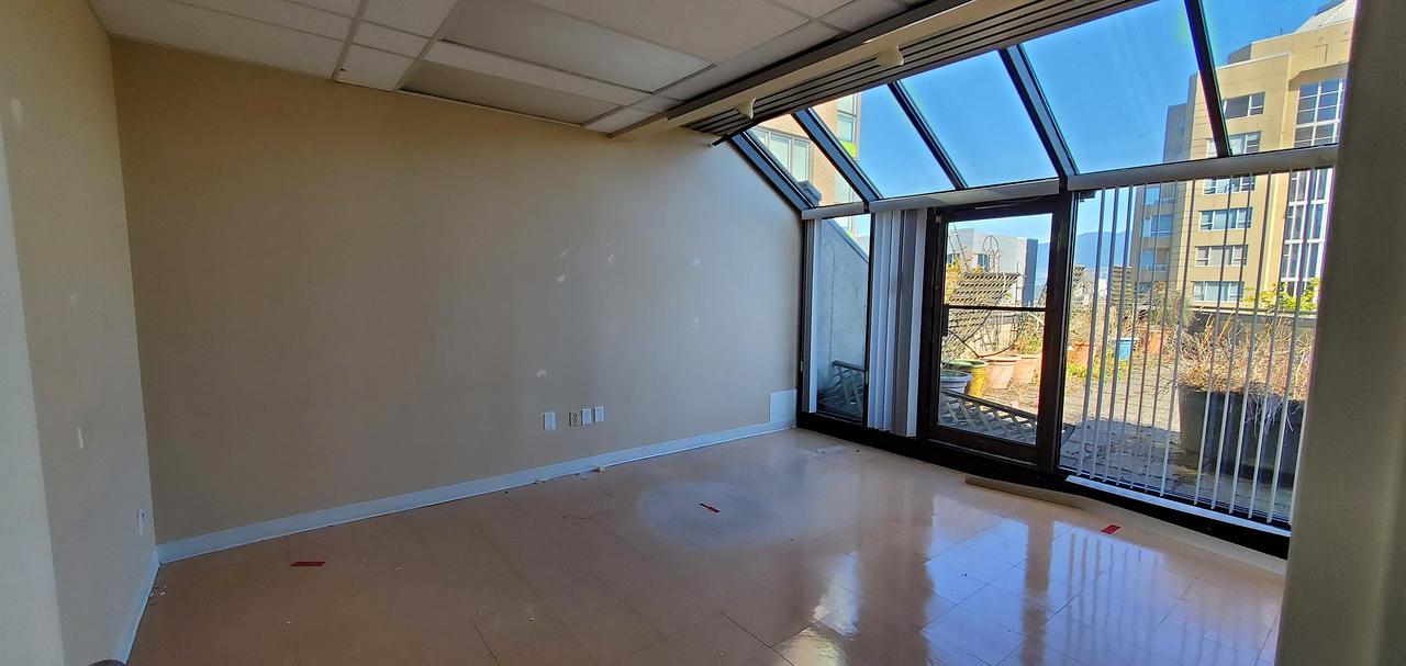 400 - 1212 West Broadway, Vancouver, BC