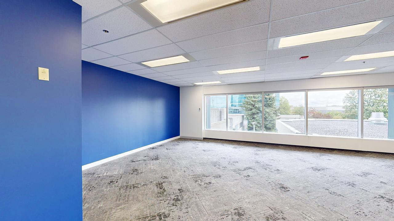 200 - 700-1420 Blair Towers Place, Ottawa, ON