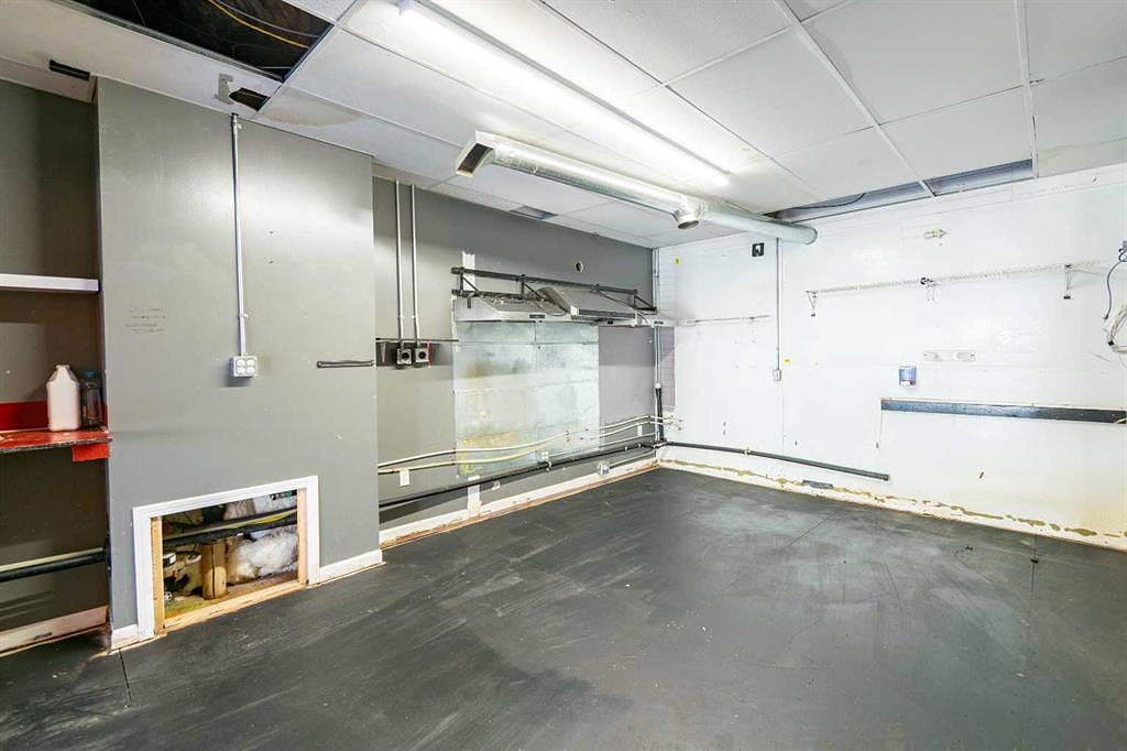5007 50 Avenue, Stettler, AB