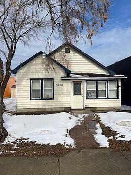 5028 51 Avenue, Whitecourt, AB