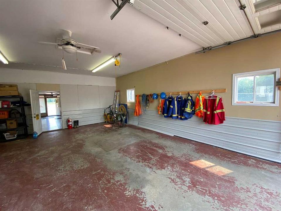 503 2 Avenue East, Brooks, AB