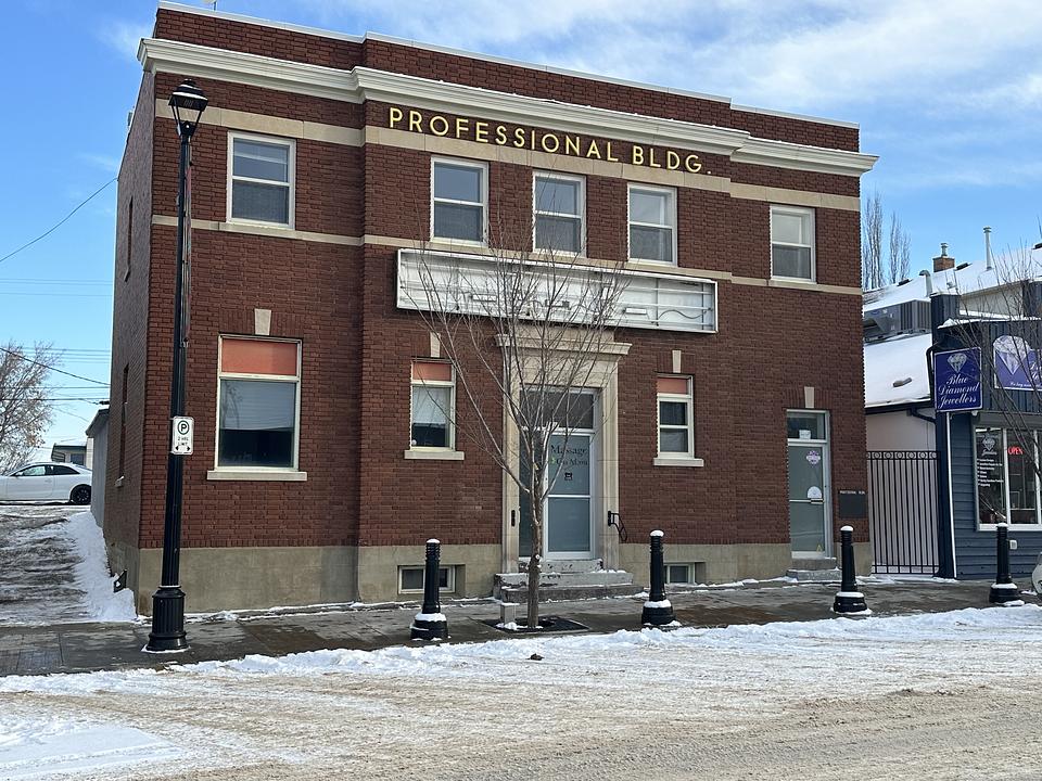 5011 50 Street, Stony Plain, AB