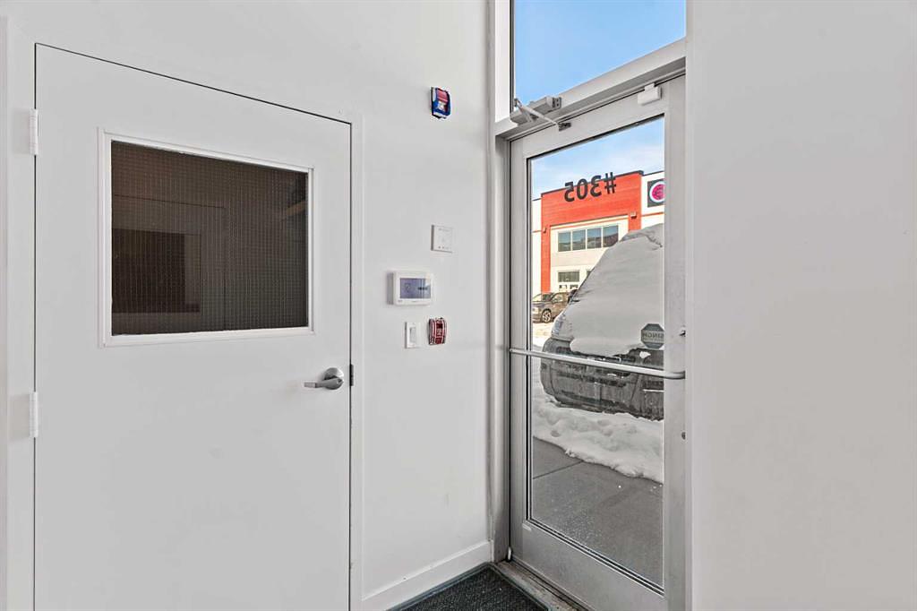 305 - 10960 42 Street Northeast, Calgary, AB