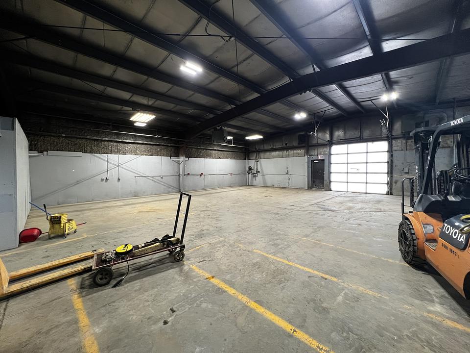 7895 50 Avenue, Red Deer, AB