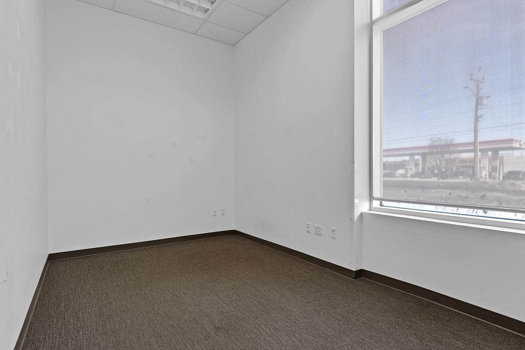 610 Industrial Avenue, Ottawa, ON
