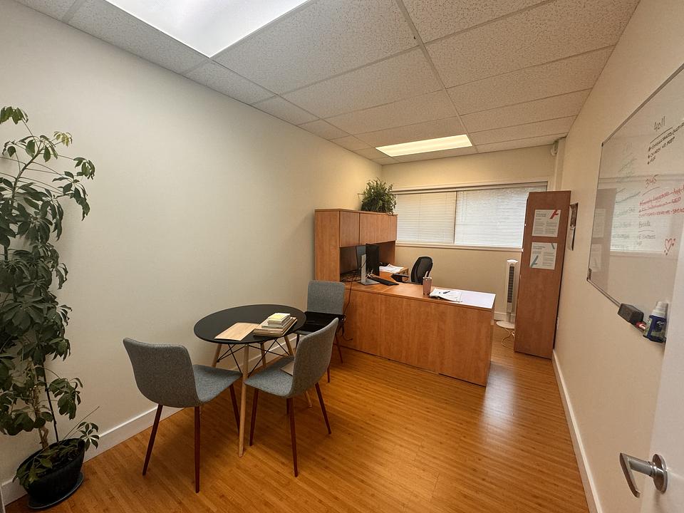 227/228 - 1175 Cook Street, Victoria, BC