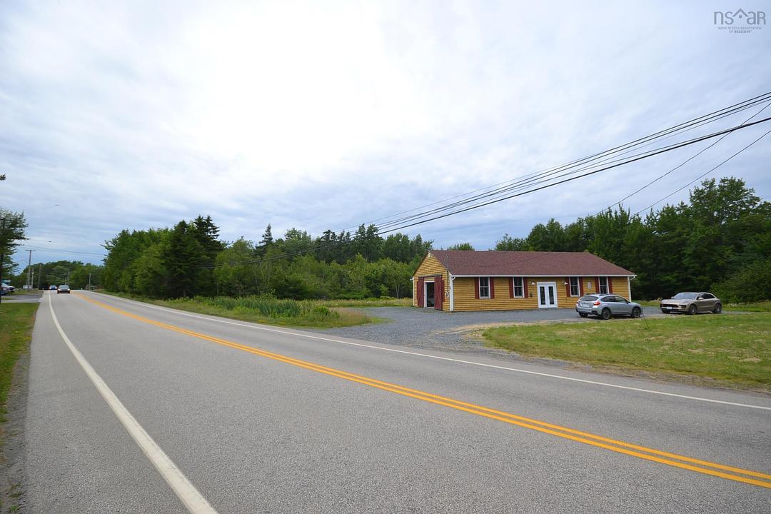11210 + 11222 Highway 3, Centre, NS