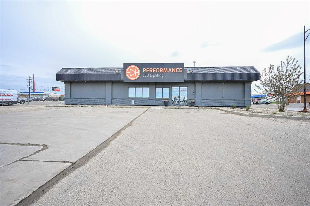 12221 100 Street, Grande Prairie, AB