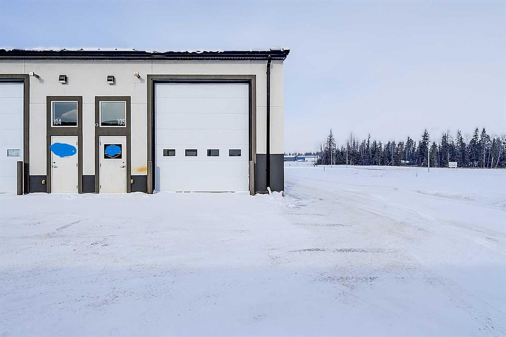 303a Larch Close, Red Deer, AB