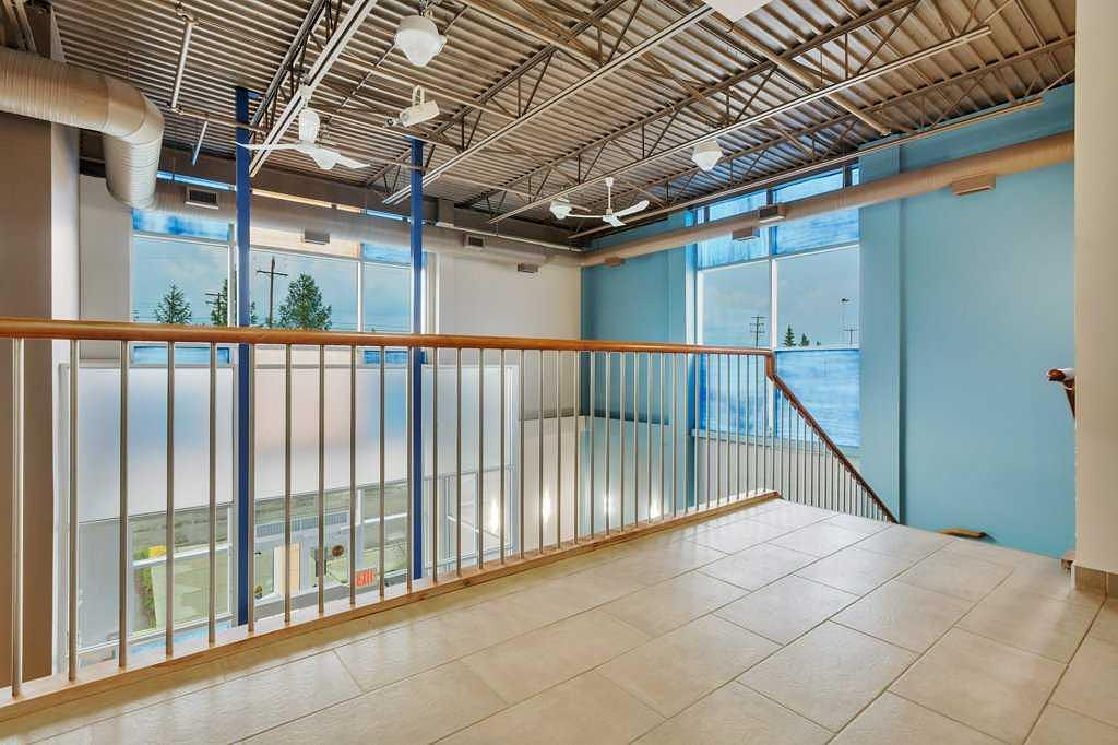 33 Schenk Industrial Road, Sylvan Lake, AB