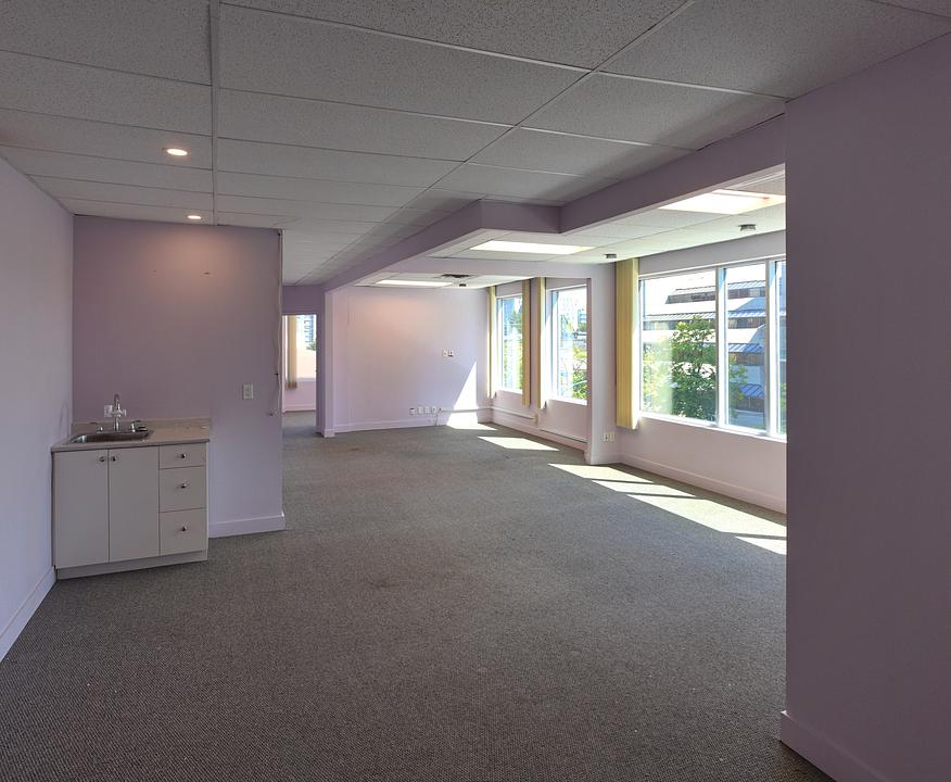 305 - 1245 West Broadway, Vancouver, BC