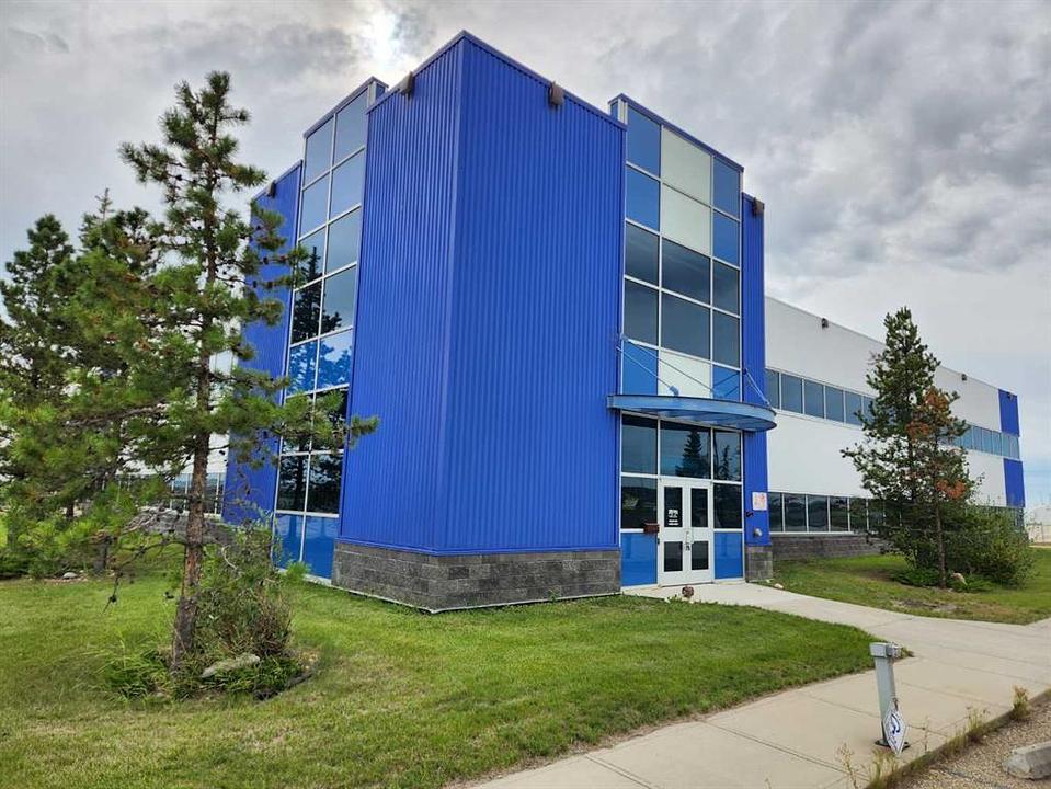 8601 99 Street, Clairmont, AB