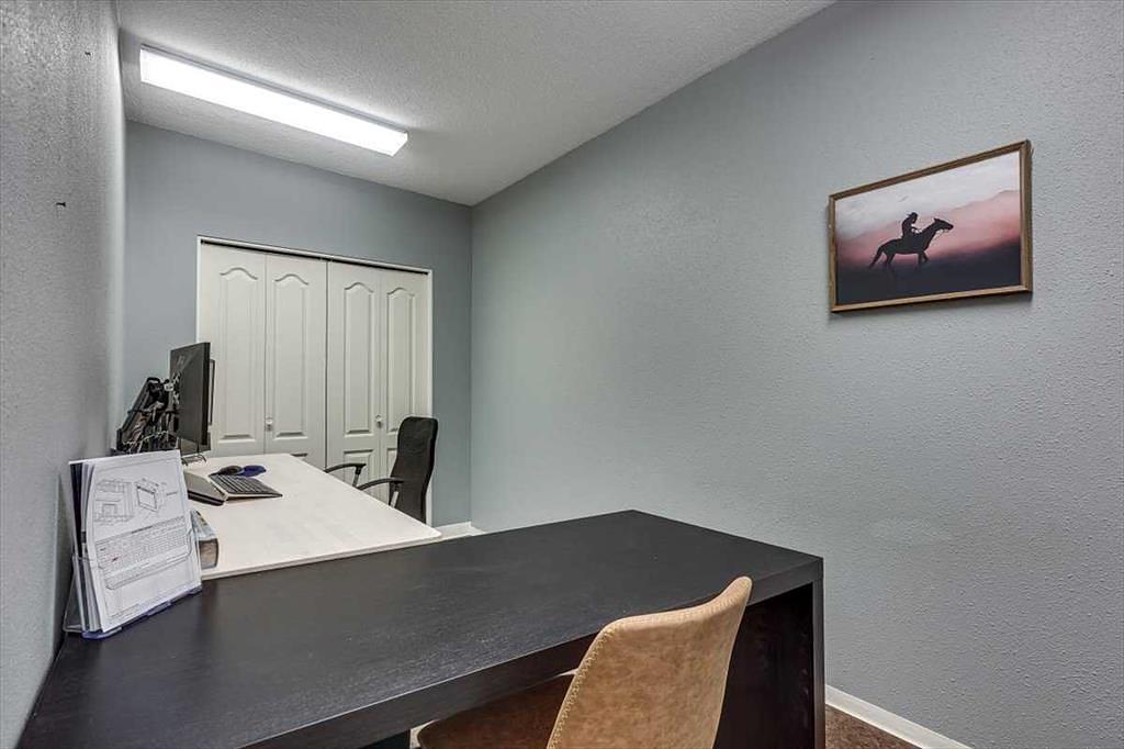 5023 51 Avenue, Ponoka, AB