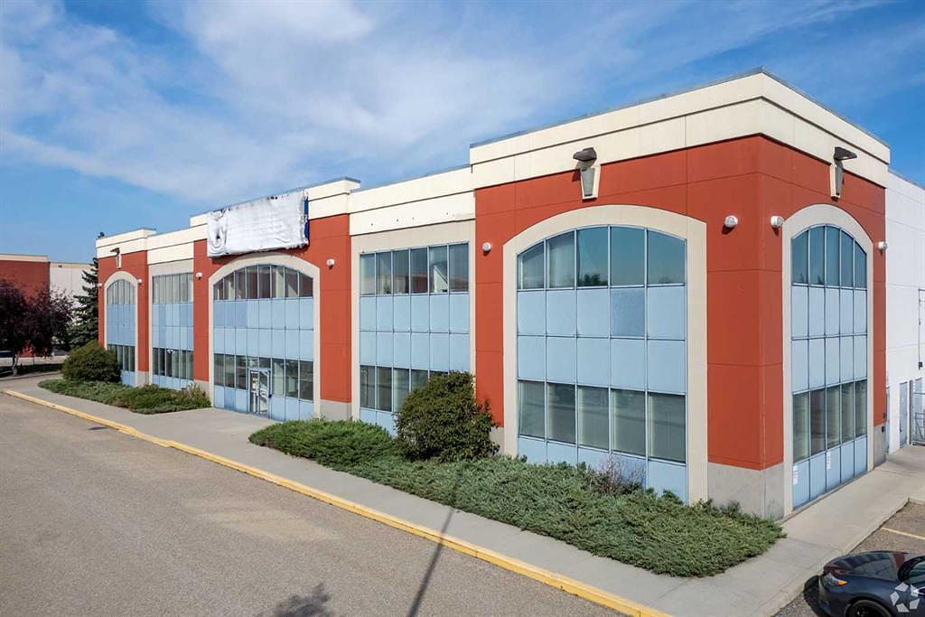 3000 15 Street Northeast, Calgary, AB