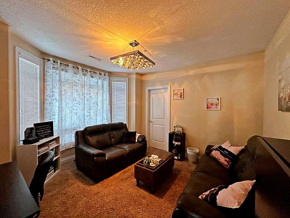 102 - 10110 Fraser Avenue, Fort McMurray, AB
