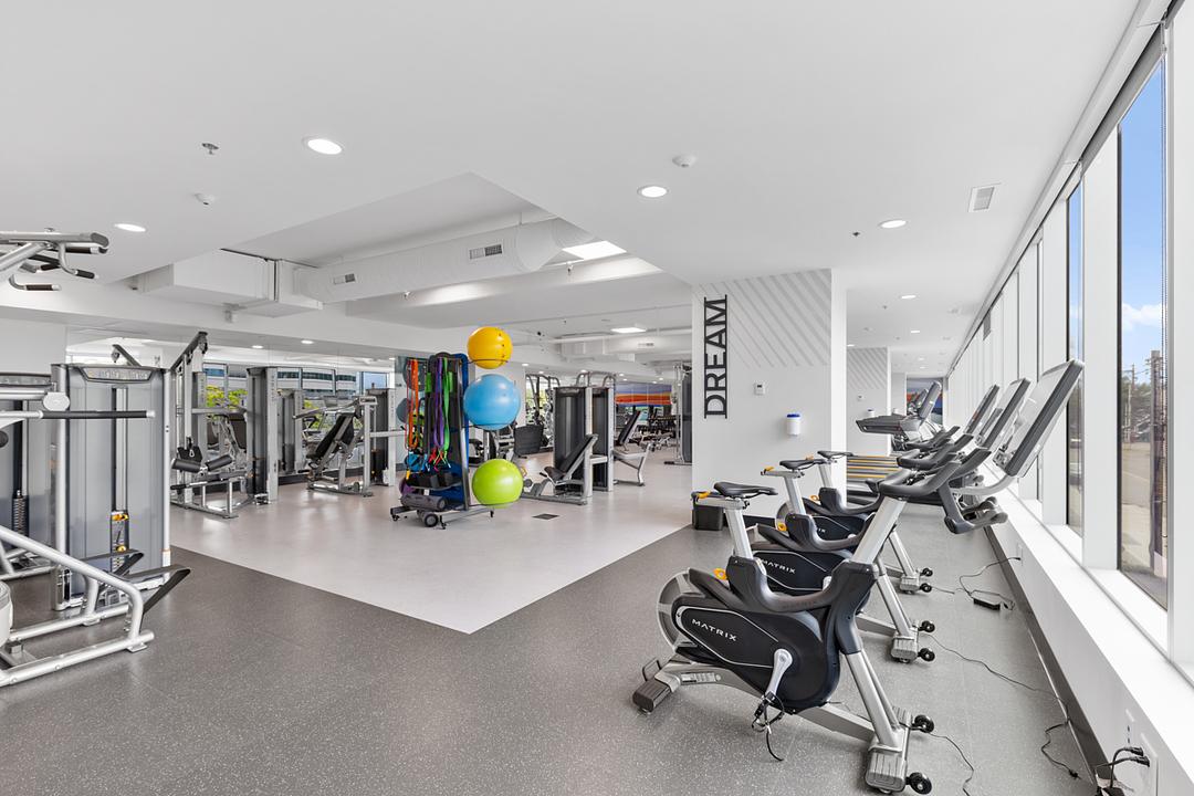 1700 Dickson Avenue, Kelowna, BC