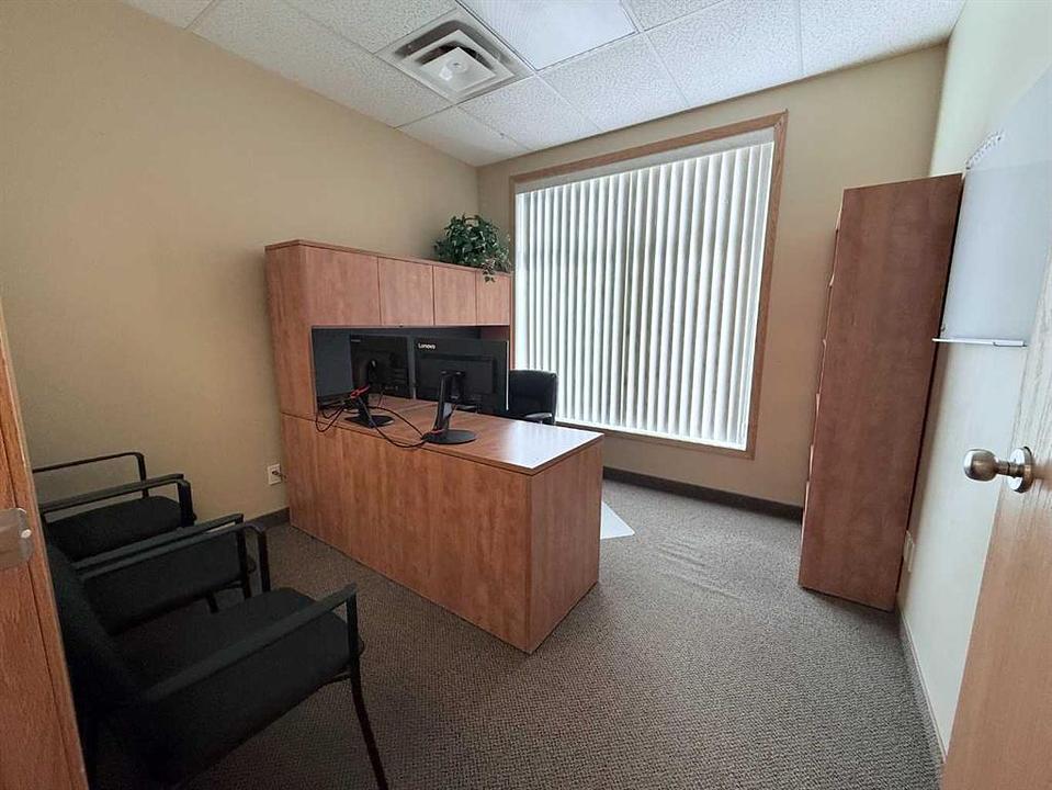 200 - 9805 97 Street, Grande Prairie, AB