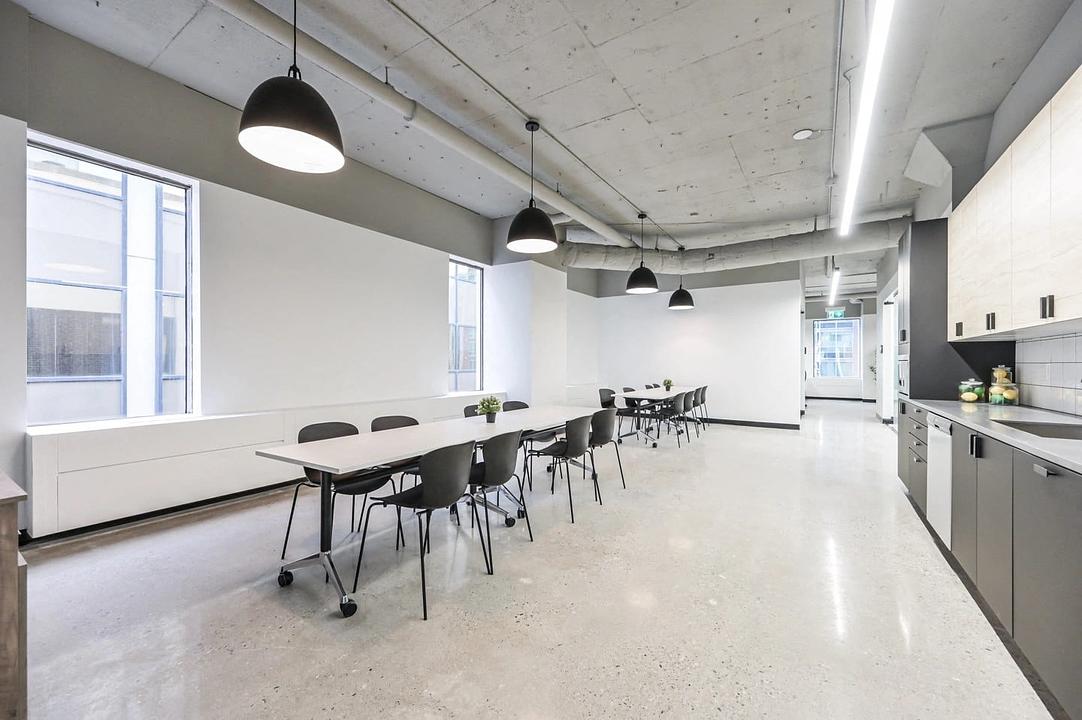 0900 - 1235 Bay Street, Toronto, ON