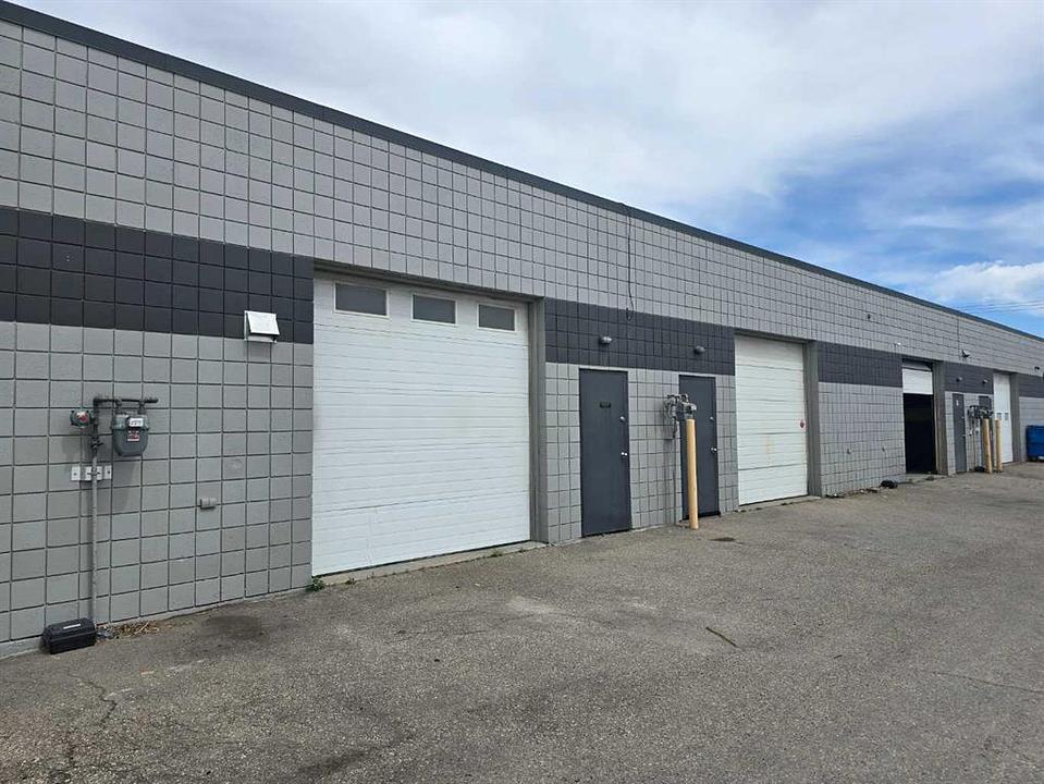 1247 36 Avenue Northeast, Calgary, AB