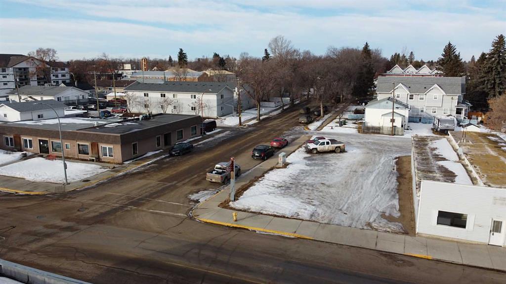 5302 50 Street, Ponoka, AB