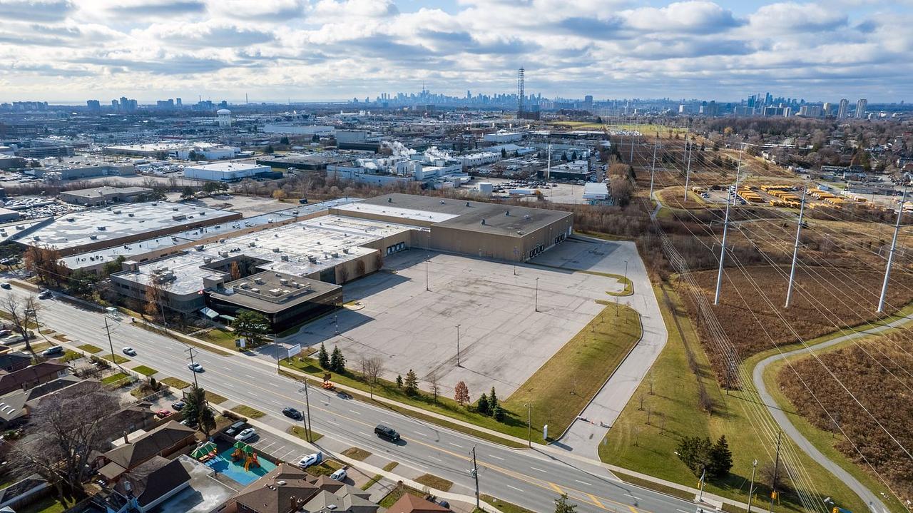 1 - 1120 Birchmount Road, Toronto, ON