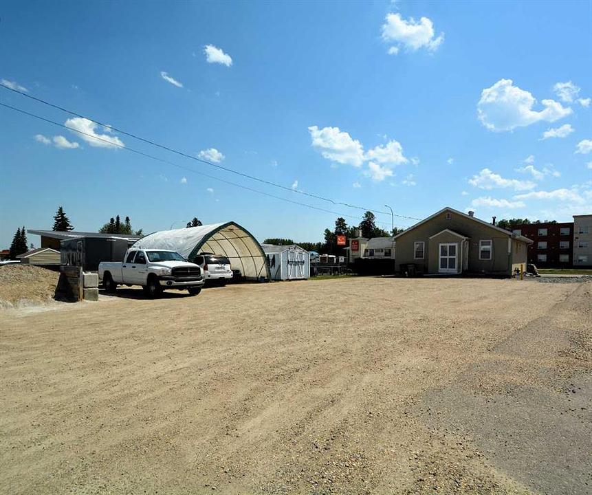 5614 2 Avenue, Edson, AB