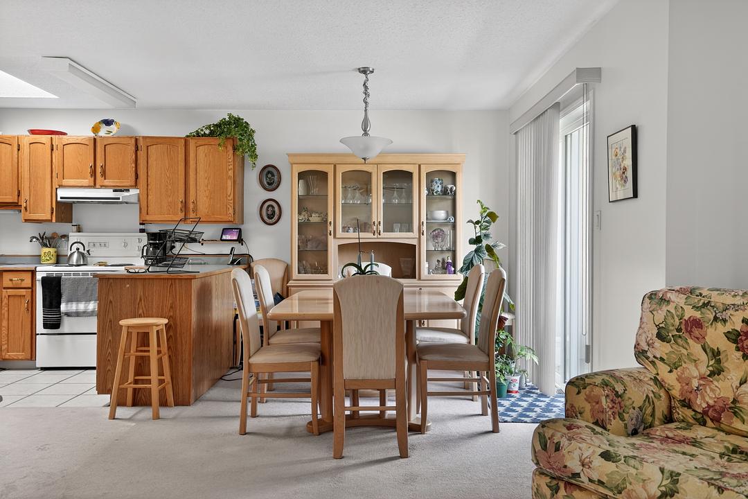 2241 Columbia Avenue, Castlegar, BC