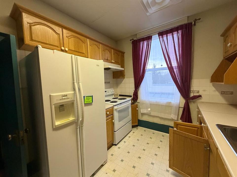 80 3 Avenue East, Drumheller, AB