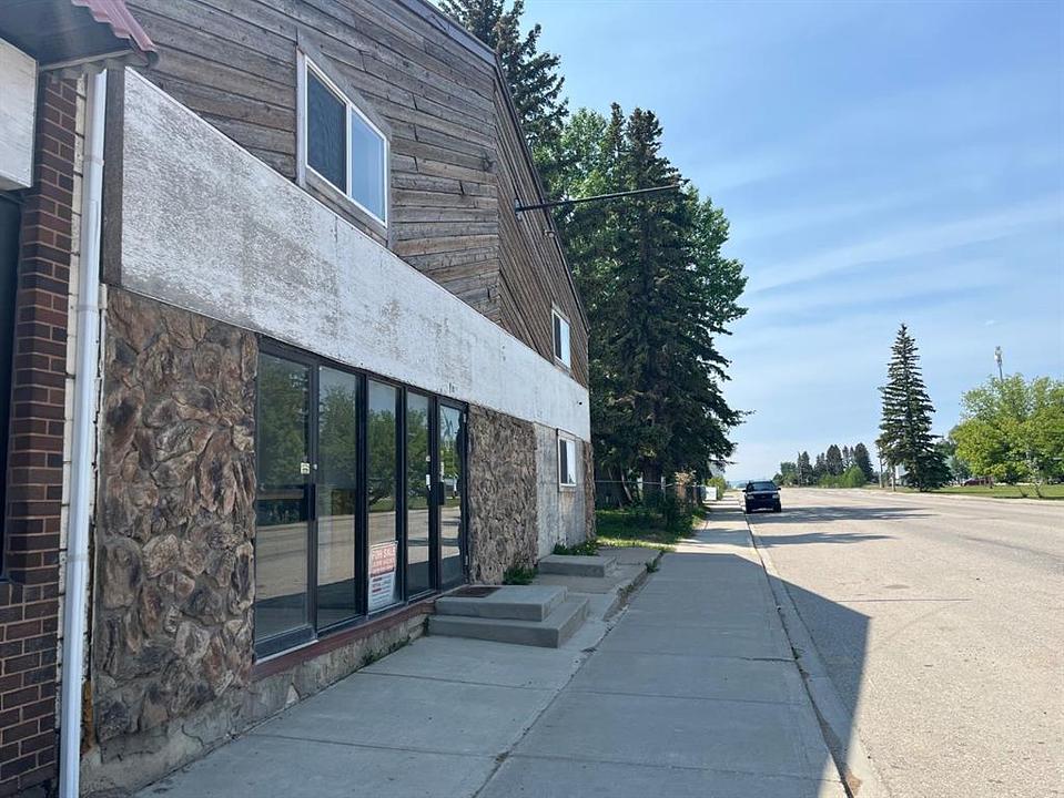 5115 50 Avenue, Caroline, AB