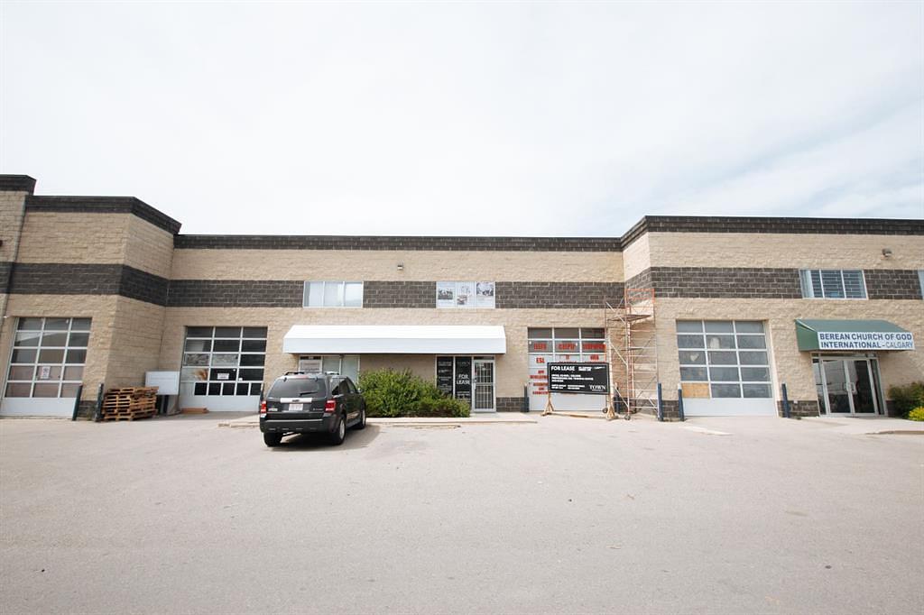 32 Westwinds Crescent Northeast, Calgary, AB
