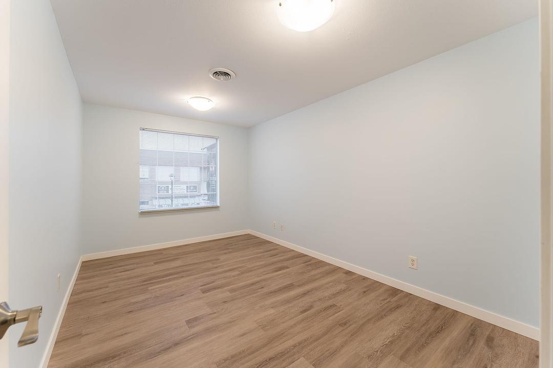 206 - 20466 Fraser Highway, Langley, BC