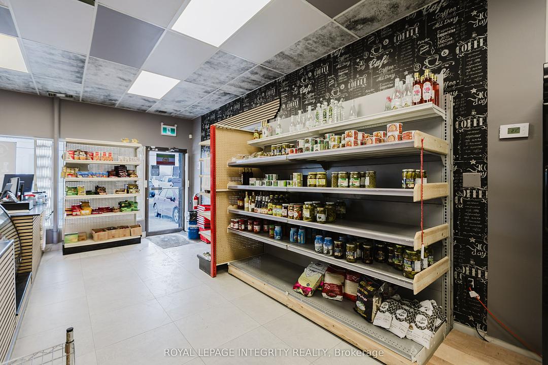 11 - 1950 Merivale Road, Ottawa, ON